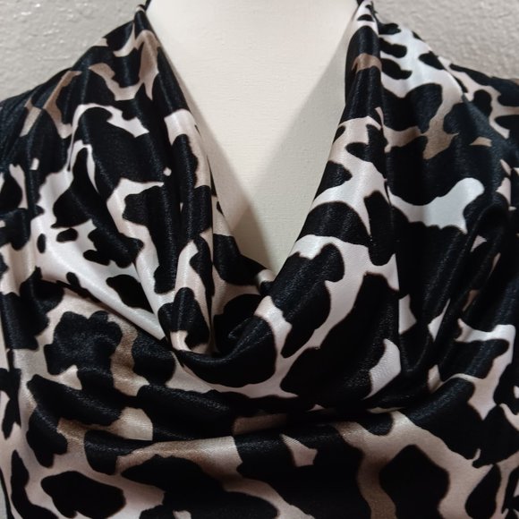 NWOT ALFANI Sleeveless Cowl Neck Top Size M - Picture 3 of 4